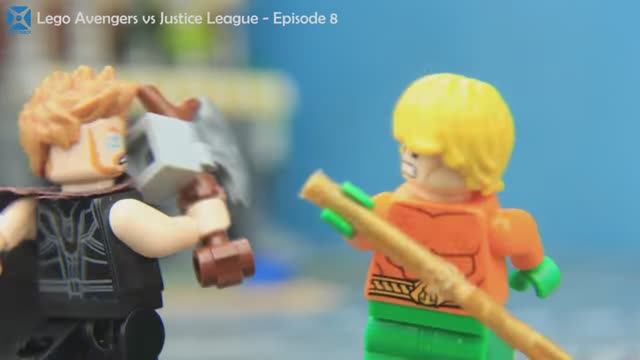 ЛЕГО Мстители против Лиги справедливости
Аквамен против Тора