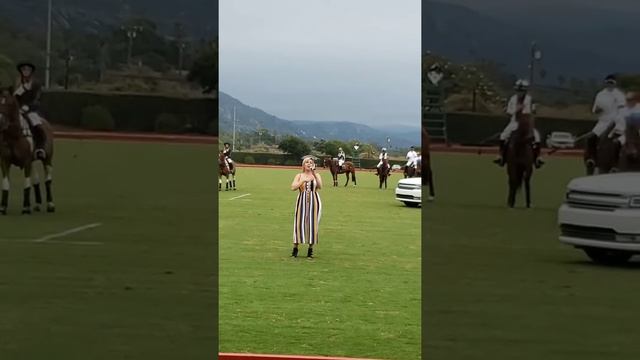 Alyssa Ruffin performs National Anthem at Santa Barbara Polo & Racquet Club - Santa Barbara, CA смотреть онлайн