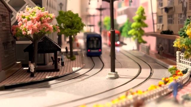 広島電鉄1000形 Kato Unitram - MyTram LRT 自家改 Marlboro & M&M”s Tram Model 路面電車 鉄路模型 смотреть онлайн