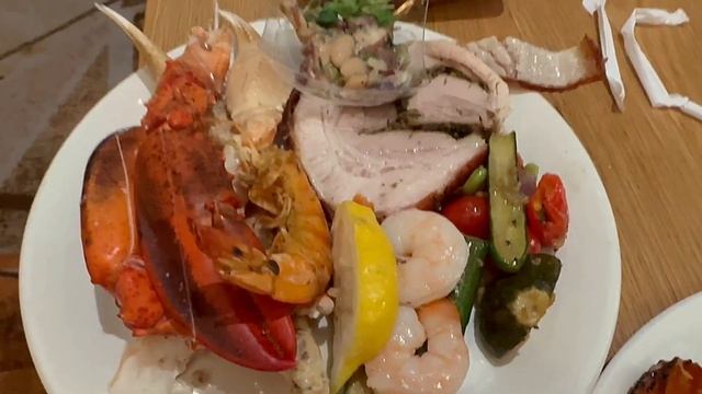 Las Vegas Food Tour. What are the best dining options? смотреть онлайн