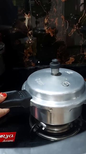 క్యారెట్ హల్వా తయారీ విధానం | how to make make carrot halwa in telugu... #carrothalwa #shorts смотреть онлайн