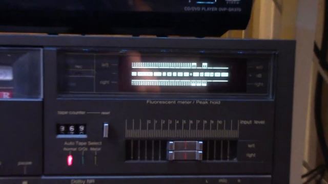 English Video: Technics RS-5 Cassette Deck