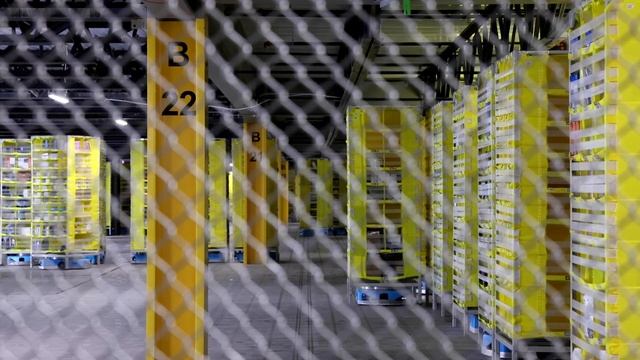Amazon facility in Clay has hired 1,500 workers, plans to double workforce смотреть онлайн