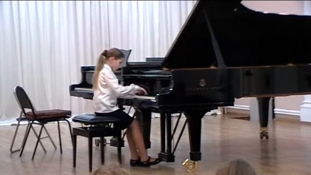 И.Гайдн "Соната g-moll"; исполняет Дарья Гришакова смотреть онлайн