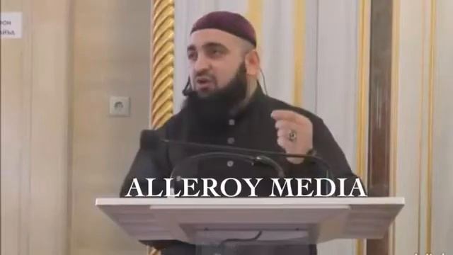 Умар Хехоев {Аллах1 Дела дуьхь гергалло лела дара} смотреть онлайн