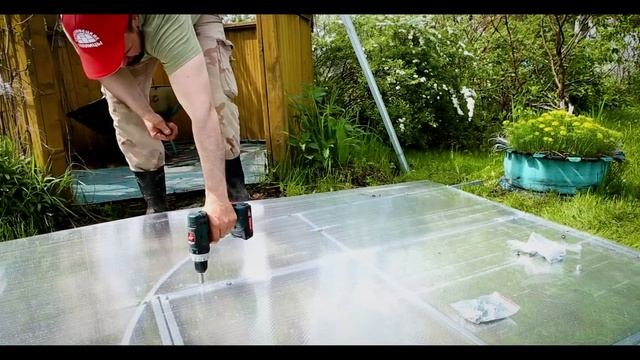 Инструкция по сборке теплицы Малышка смотреть онлайн