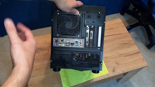 CHIEFTEC CUBE PC CASE // CI-01B-0P // OWNER'S REVIEW смотреть онлайн