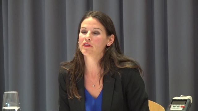 Begrenzungsinitiative | Podium SVP/Grüne mit Nina Fehr-Düsel & Thomas Forrer am 2.9.2020 in Küsnach смотреть онлайн