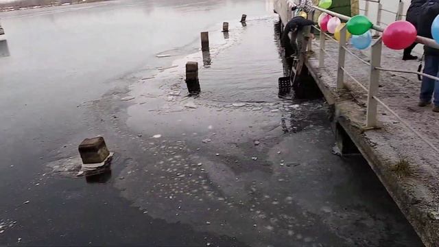 Зимнее плавание. Открытие сезона кОтовские моржи 2019-2020 смотреть онлайн