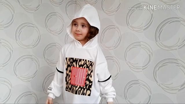 Модный спортивный комплект смотреть онлайн