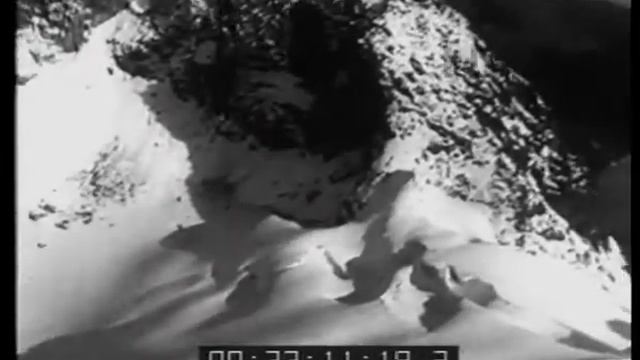 Africa centrale. Una squadriglia dell'aviazione militare inglese sorvola la catena del Kenya смотреть онлайн