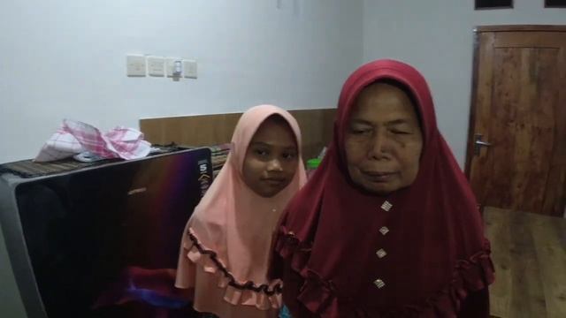 Detik Detik Peresmian Rumah Mbah Siti dan Shela смотреть онлайн