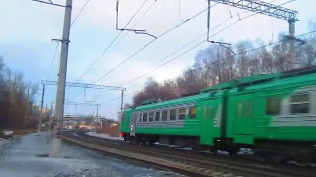 ЭД4М-0452 Экспресс-ЦППК и приветливый машинист перегон Латышская-Нара(Наро-Фомиснк)24.02.2015 смотреть онлайн