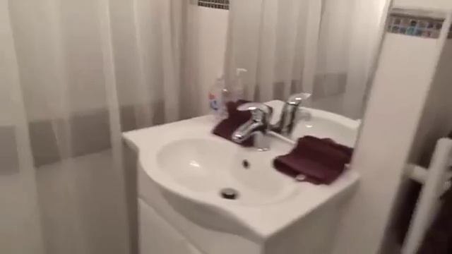 Кто здесь смотреть онлайн