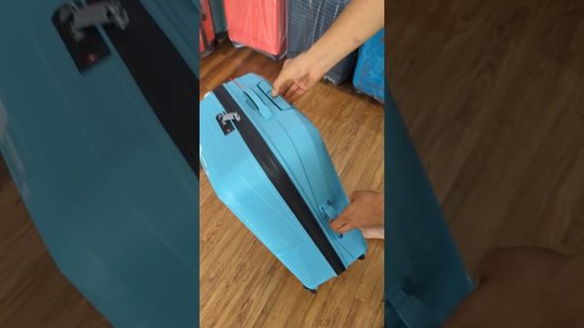 Review American Tourister Airconic Trolley Bag смотреть онлайн
