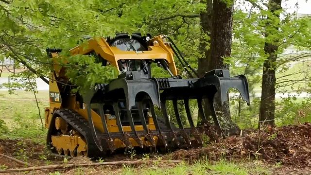 Rearview Camera on Cat® D Series Skid Steer Loaders, Multi Terrain Loaders and Compact Track Loader смотреть онлайн