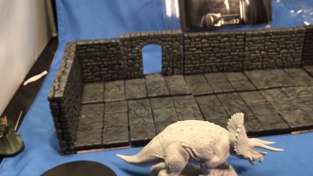 Miniature Monday Triceratops Unboxing Wizkids Unpainted смотреть онлайн