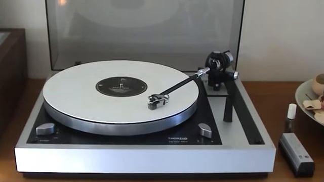 Thorens TD145 Mk2 Plays 