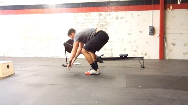 20 min AMRAP: 2K row 100 burpees max DU's смотреть онлайн