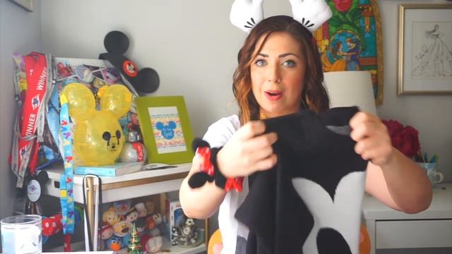 Disneyland Paris Merch Haul! смотреть онлайн