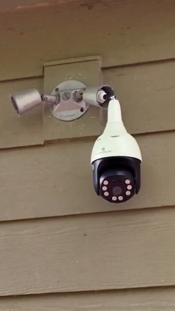 Symynelec Light Bulb Security Camera смотреть онлайн