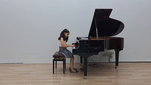 Sayram AKDİL, “6 Piyano Parçası”ndan No: 2 смотреть онлайн