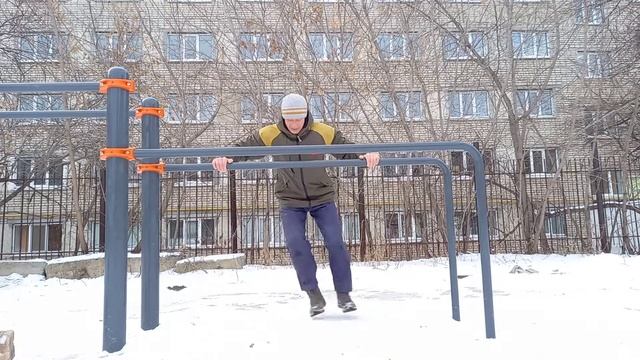 Имитация заклонов, перенос веса, баланс, подготовка колен. смотреть онлайн