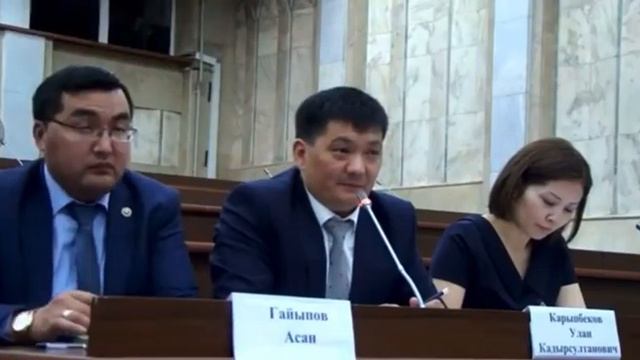 Женишбек Токторбаев отчитывает чиновника смотреть онлайн