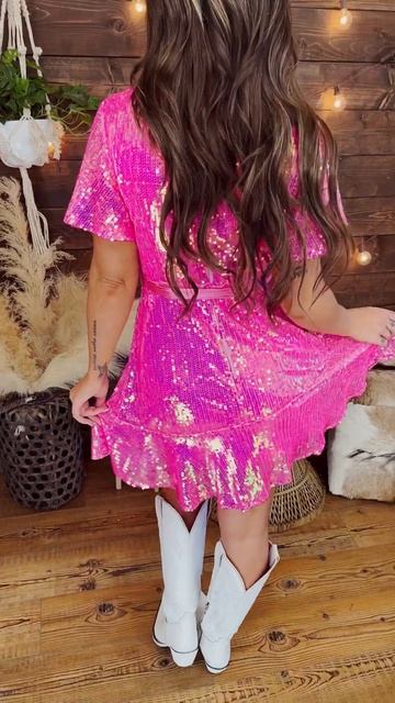 (Southern Fried Chics) NEON BANDITA Collection/Pink Sequins PROMO2 смотреть онлайн