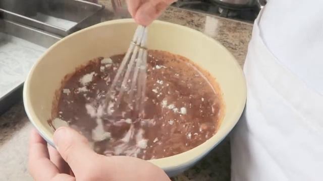 Alex Cooks - Coca Cola Cake смотреть онлайн