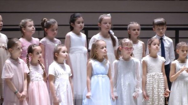 Хор первых классов «Звёздочки» ПМШИ им  Л Н  Оборина