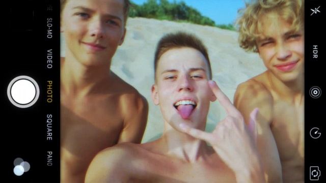 Mad Wave. 20 лет вместе - плаваем, мечтаем и учимся новому смотреть онлайн