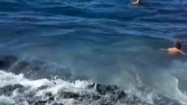 На пляже Тенерифе.wmv смотреть онлайн