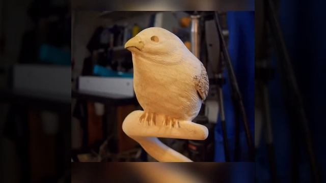 Wood carving of a Goldfinch. смотреть онлайн