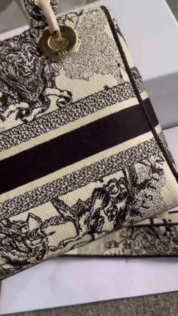 Lady Dior Tote Bag #tidelocker #bag #fashion #dior смотреть онлайн