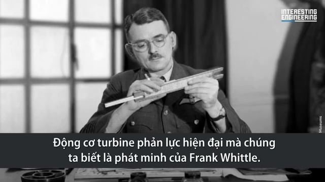 How does an airplane weighing more than 450 tons fly? смотреть онлайн