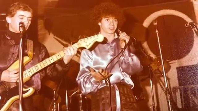 I desis - Laura смотреть онлайн