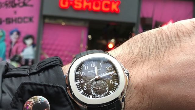 Patek Collector Buys a G-Shock! смотреть онлайн