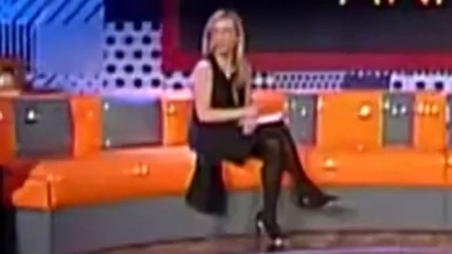 Giorgia Meloni In Collant A Voice Anatomy