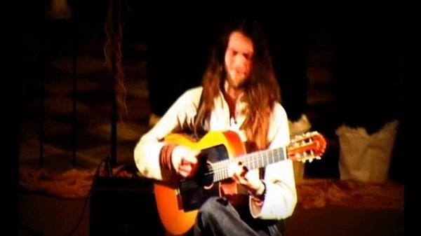 Estas Tonne || The Song of The Golden Dragon || Lienz, Austria, 2011