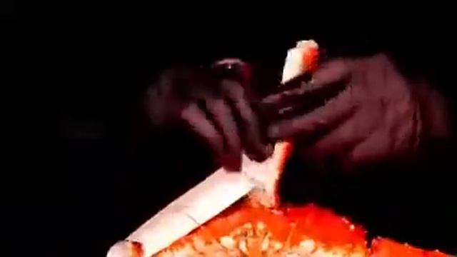 Челик жрёт краба смотреть онлайн