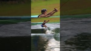 ПЕТР ГУМЕННИК ПОКАЗЫВАЕТ, КАК НАДО КАТАТЬСЯ НА ВЕЙКБОРДЕ🔥🔥