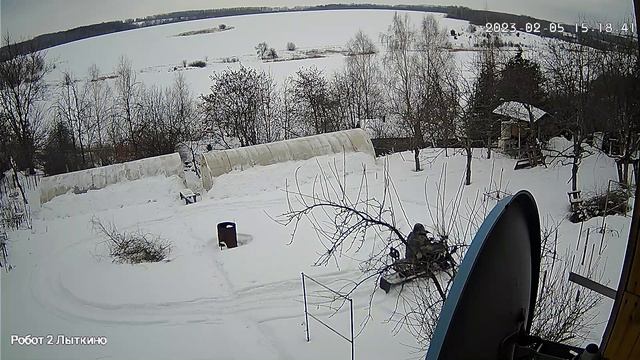 Как закопать снегоход динго по сиденье в сугроб смотреть онлайн