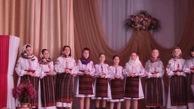 Colindul ,,Ziua-i mare, seara-i sfântă' смотреть онлайн