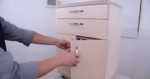 Делаем шкаф тумбочку своими руками