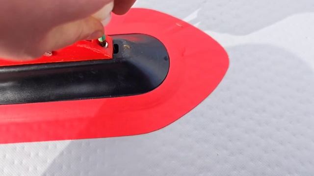 Установка складного плавника на Sup доску Starboard