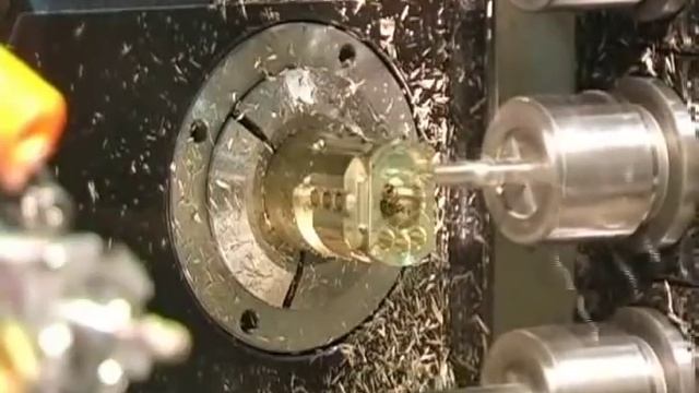 Токарно прутковый автомат швейцарского типа Goodway SW 20