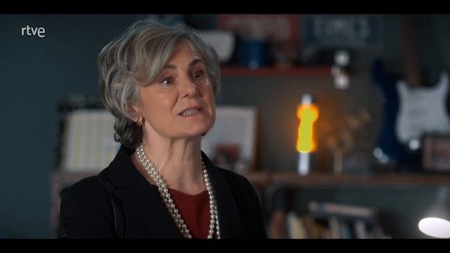 4 Estrellas: Rita paga la deuda de Ricardo a cambio de que se vaya #4Estrellas41 | RTVE Series смотреть онлайн