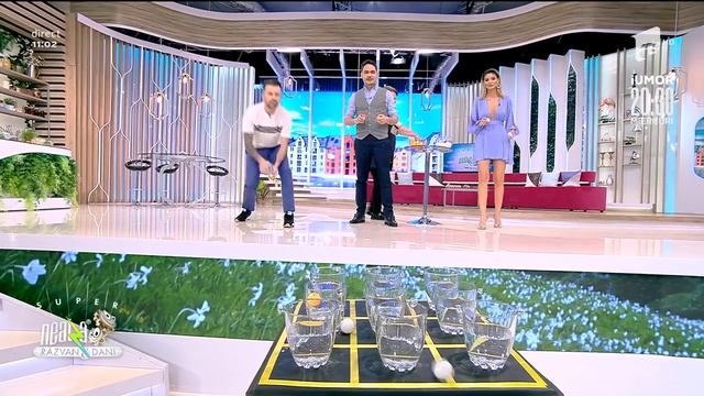 Provocarea Neatza | Jocul X și 0 cu bile de ping-pong la Super Neatza смотреть онлайн
