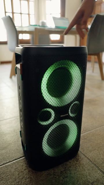 Usalo en dónde quieras y disfrutá de la mejor música 🎶🎶 #hisense #partyrocker #musica #parlante смотреть онлайн
